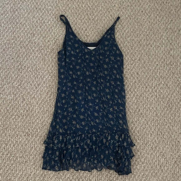 Abercrombie & fitch, size small, 33L sundress blue with flower print - Picture 2 of 4